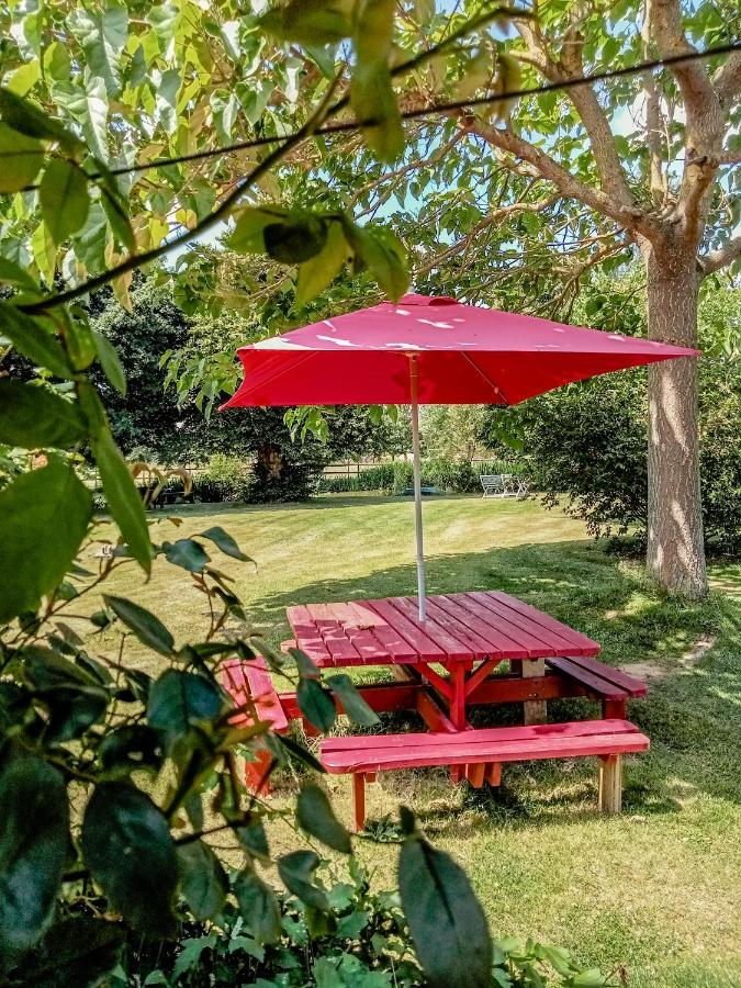 Le Pressoir De Gisay Hotel Buitenkant foto